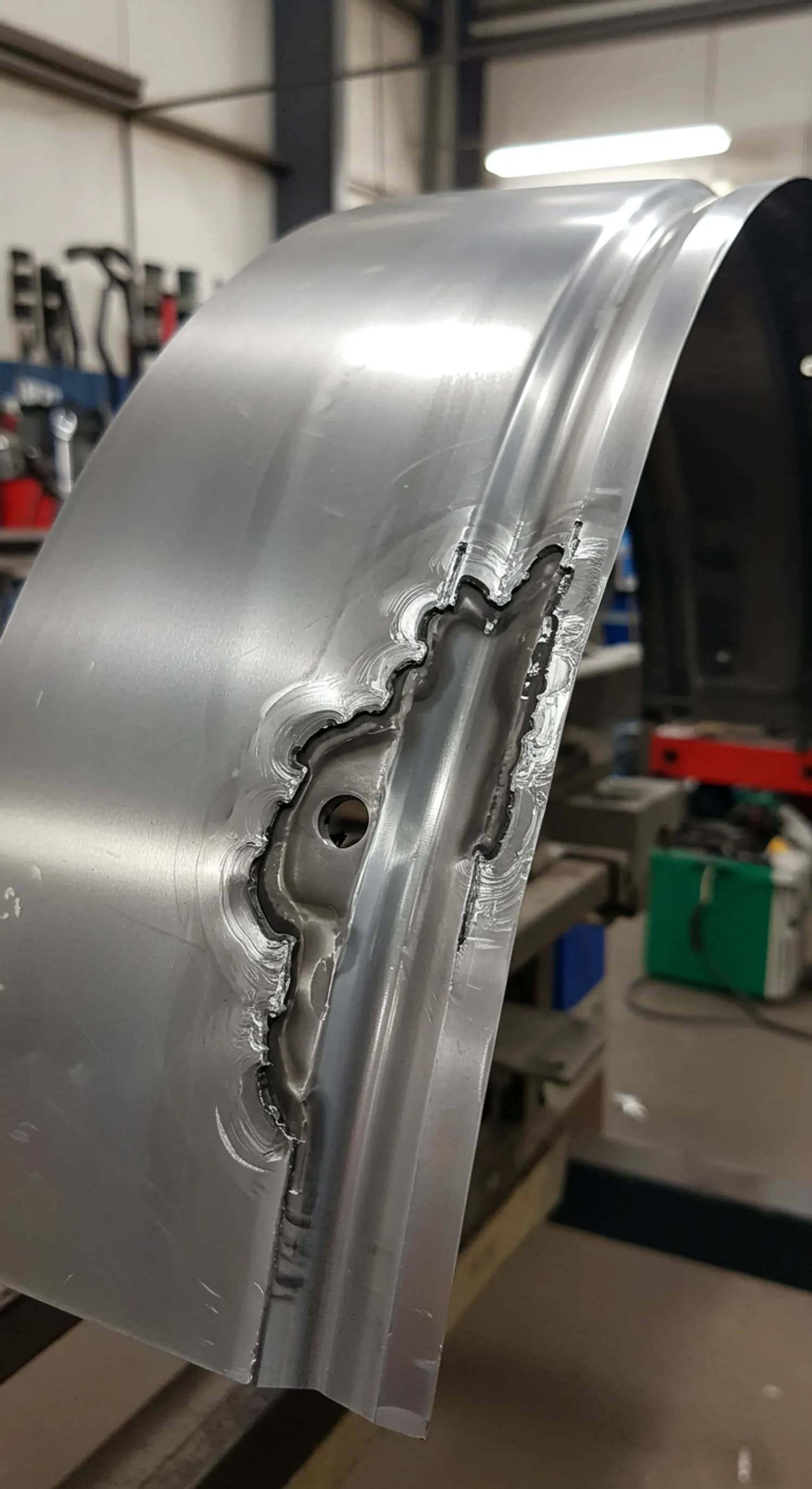 Sicher unterwegs: Welche Felgenschäden die Reparatur erfordern banner