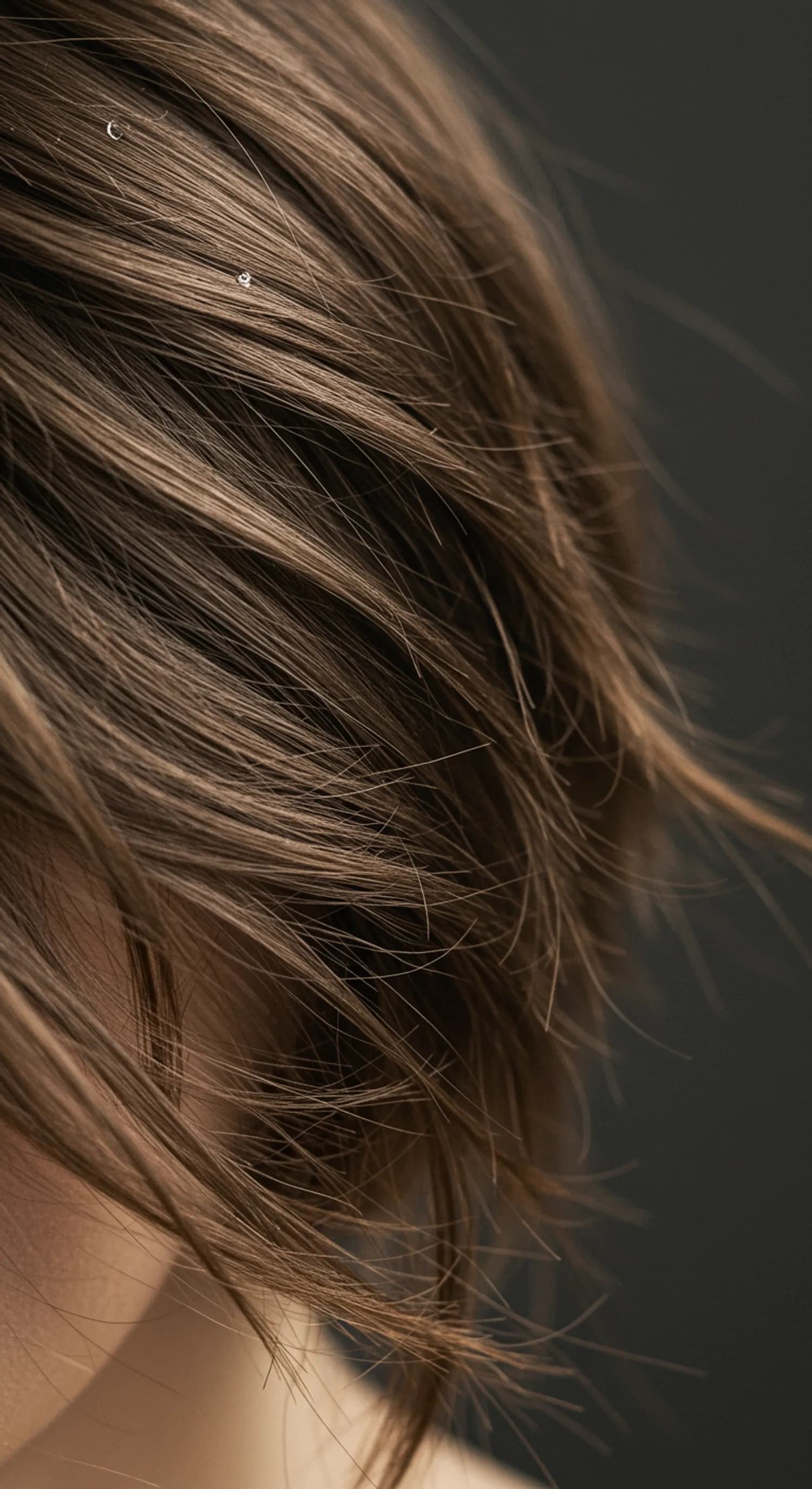 Überpflegte Haare: Anzeichen, Ursachen & SOS-Tipps! banner