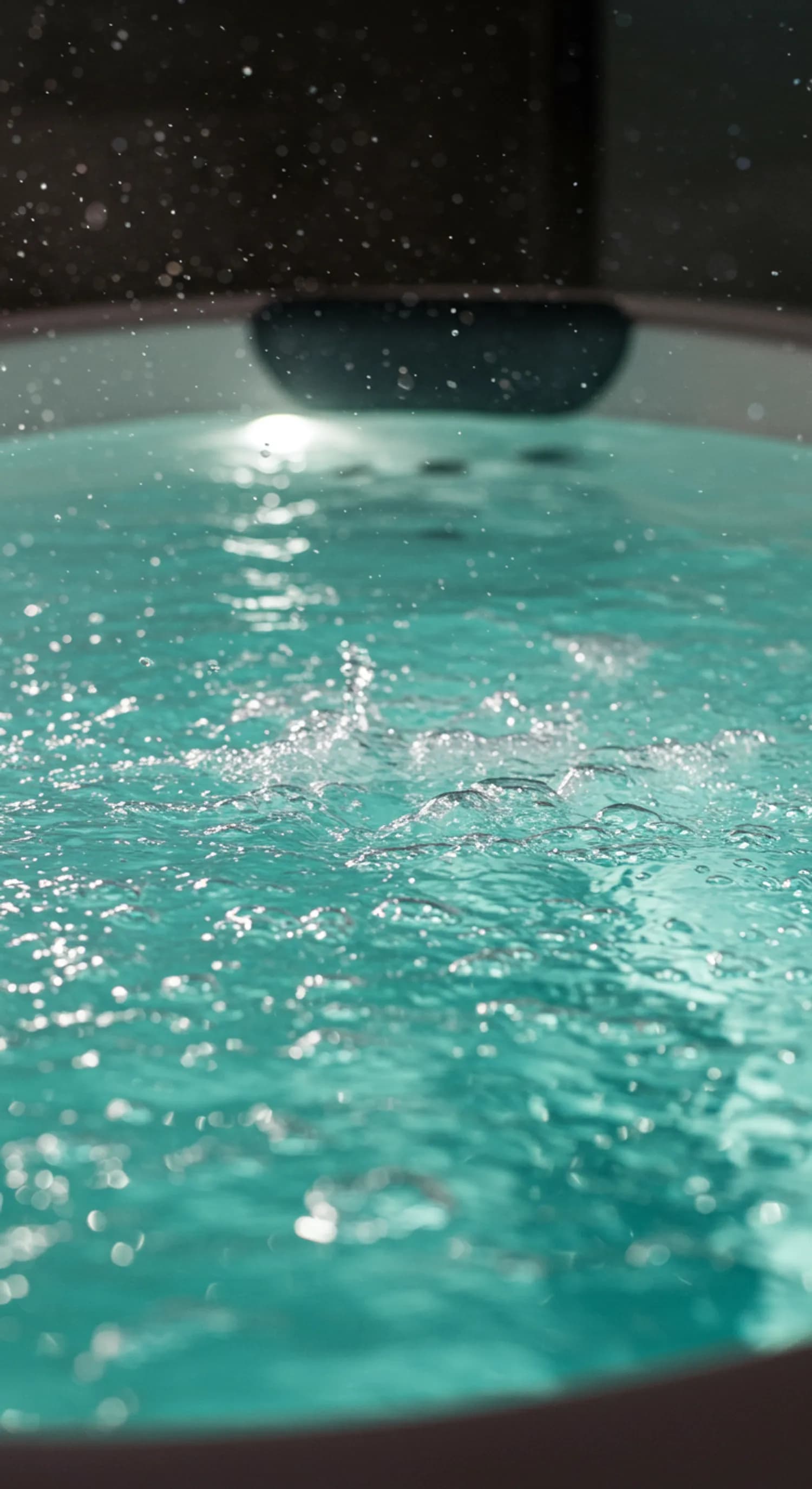 Wasserwechsel im Jacuzzi: Häufigkeit, Tipps & Tricks für kristallklares Wasser banner